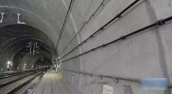 中国是如何挖地铁隧道的？3D动画演示全过程中国技术爱体育太牛了！(图2)